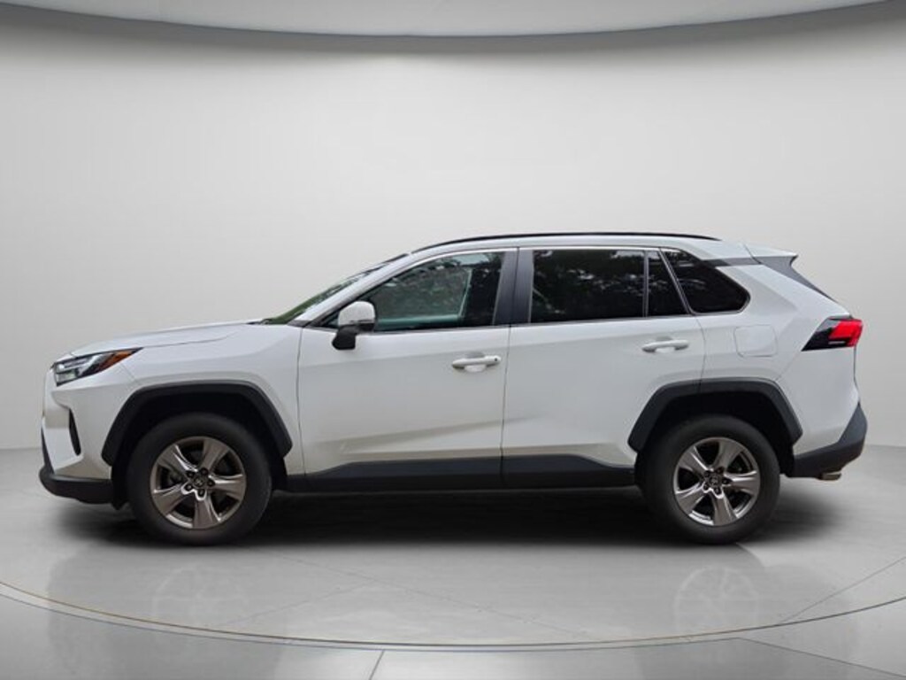 Used 2022 Toyota RAV4 XLE SUV