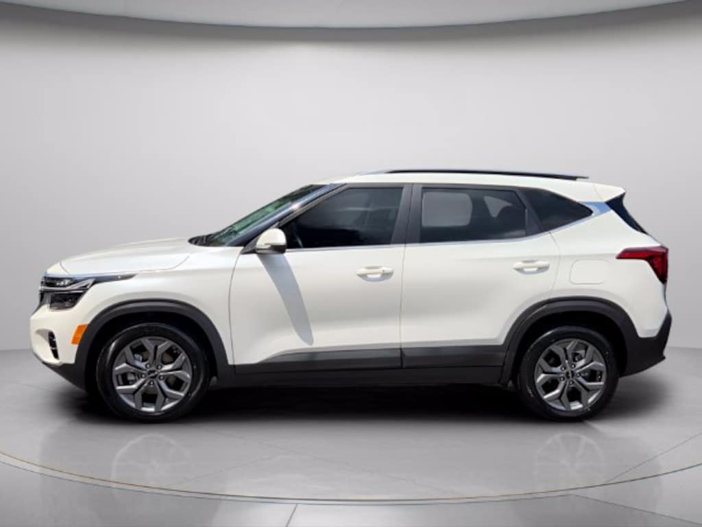 Used 2024 Kia Seltos S SUV