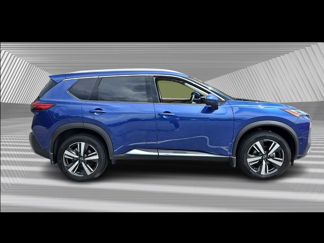 2023 Nissan Rogue Platinum photo 3