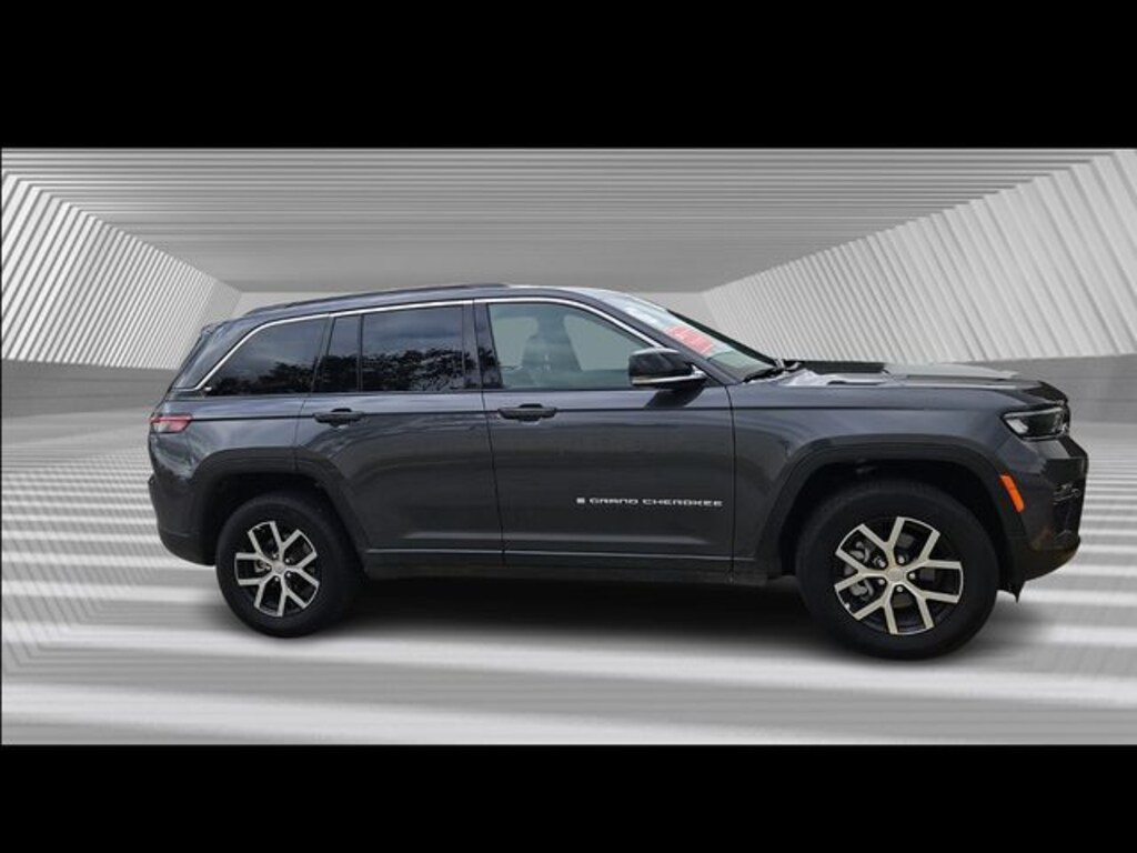 Used 2025 Jeep Grand Cherokee Limited SUV