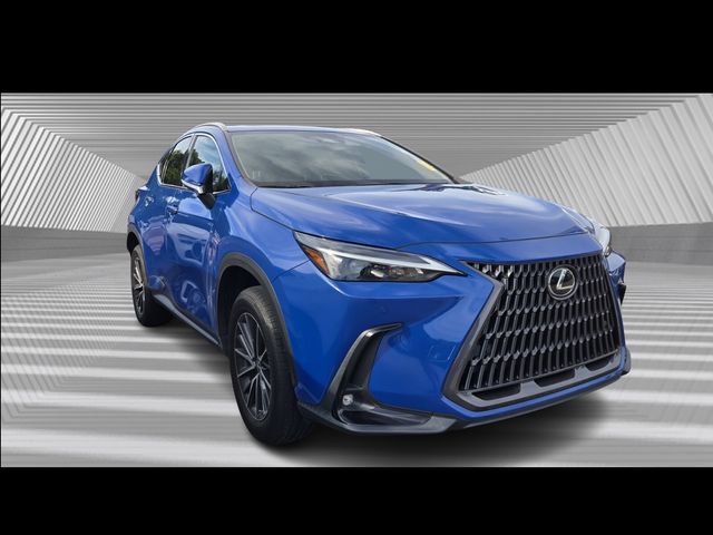 2023 Lexus NX 250 Premium photo 3
