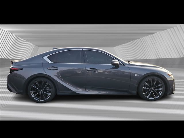 2024 Lexus IS 350 F SPORT photo 3
