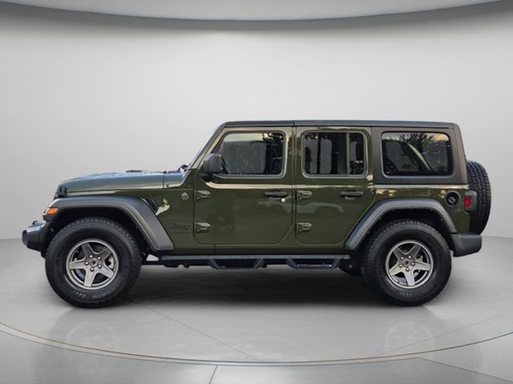 Used 2022 Jeep Wrangler Unlimited Sport SUV