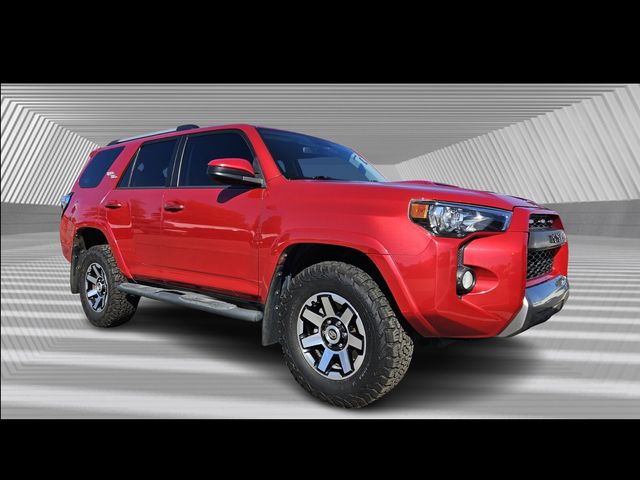 2018 Toyota 4Runner TRD Off-Road photo 3