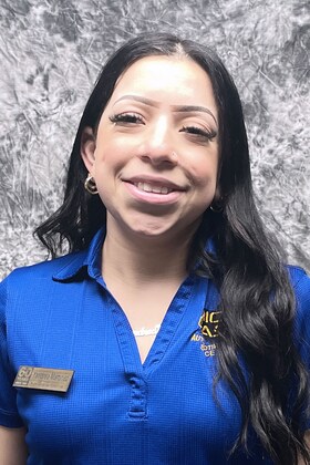 Staff member Yandrea Martinez from ID_47d720