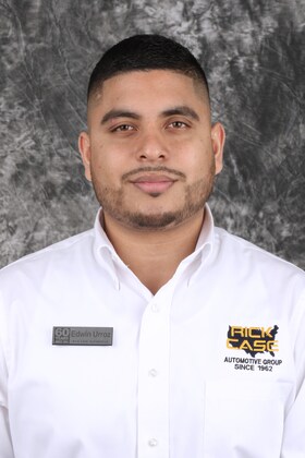 Staff member Edwin Urroz from ID_47d720