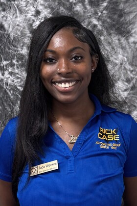 Staff member Jada Weekes from ID_47d720