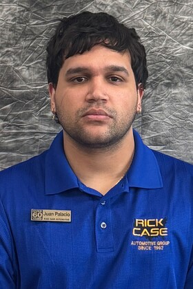 Staff member Juan Palacios from ID_a8cdca