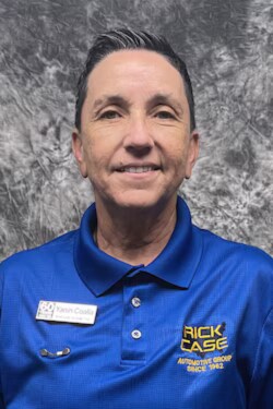 Staff member Yaniri Coalla from ID_47d720