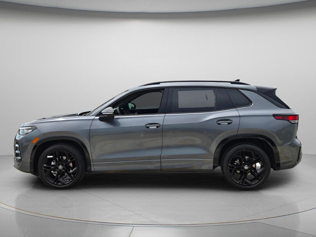 New 2026 Volkswagen Tiguan SE R-Line Black SUV
