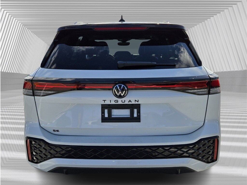 New 2025 Volkswagen Tiguan 2.0T SE R-Line Black SUV