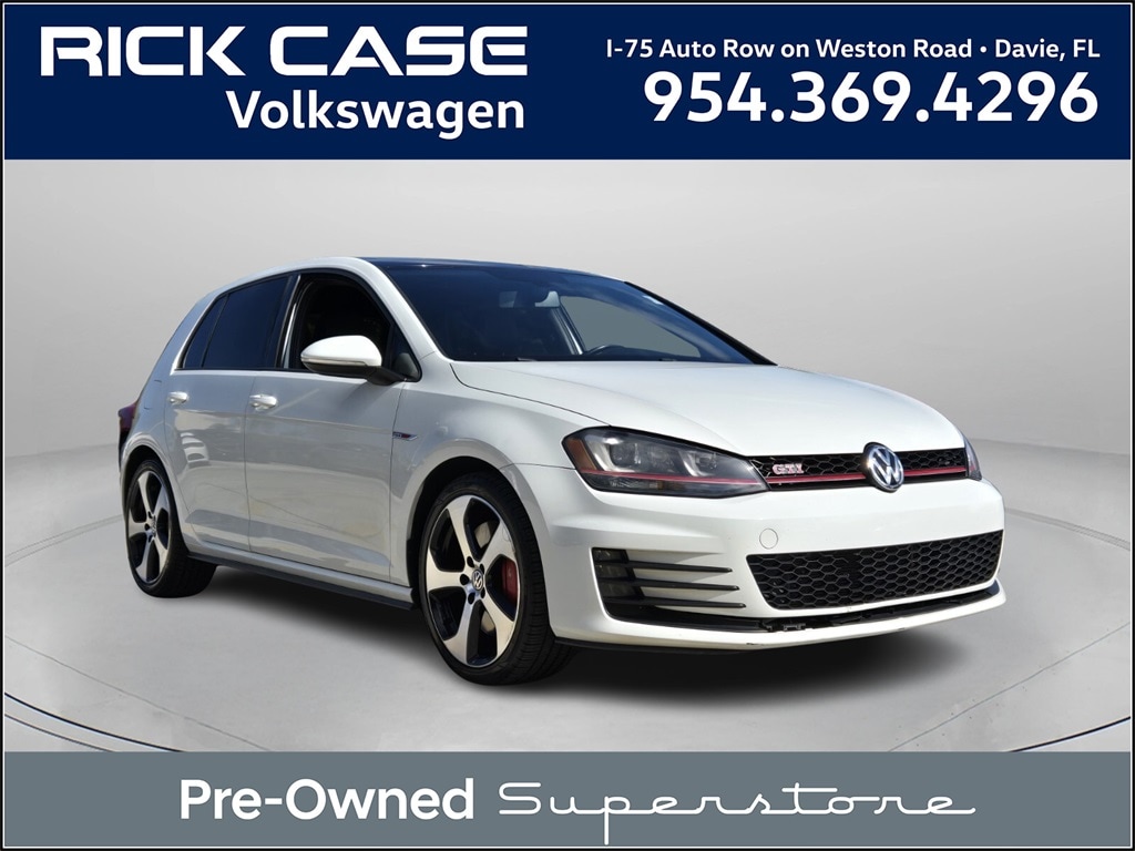 2017 Volkswagen Golf GTI SE's photo