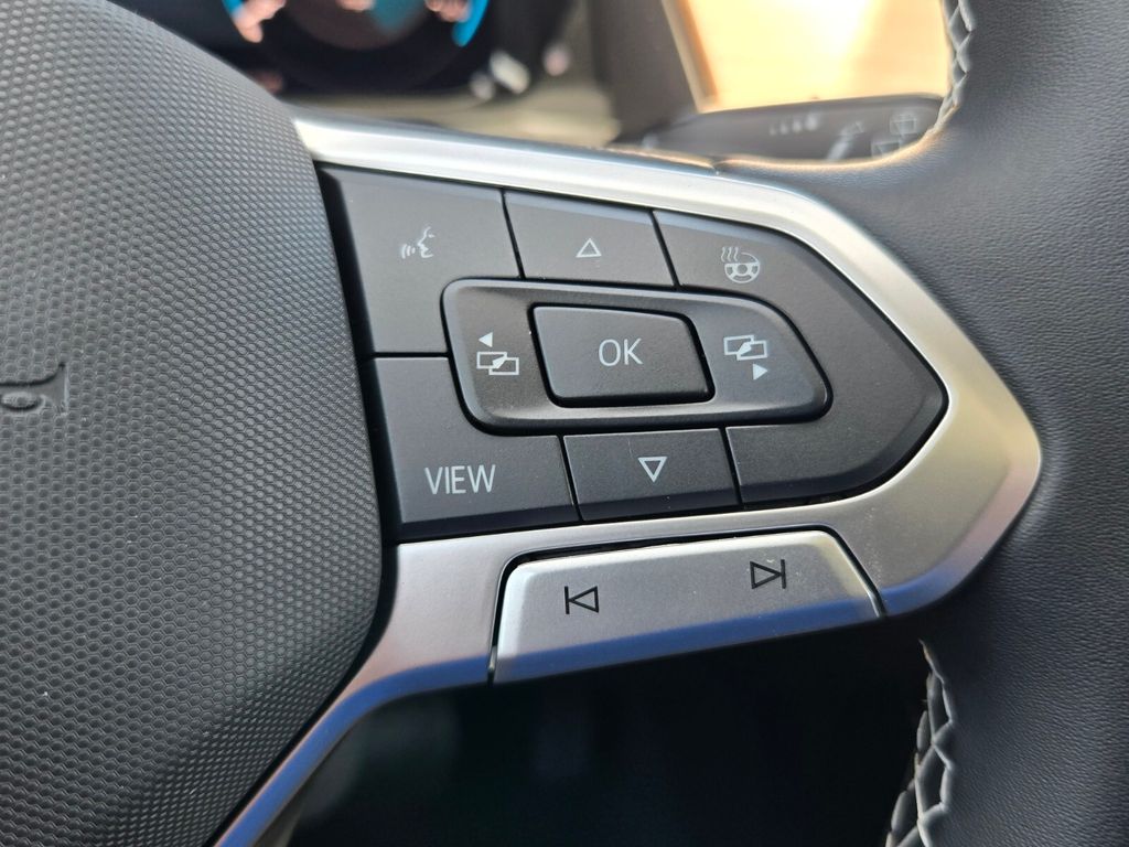 2026 Volkswagen Atlas SE w/Tech - Photo 11