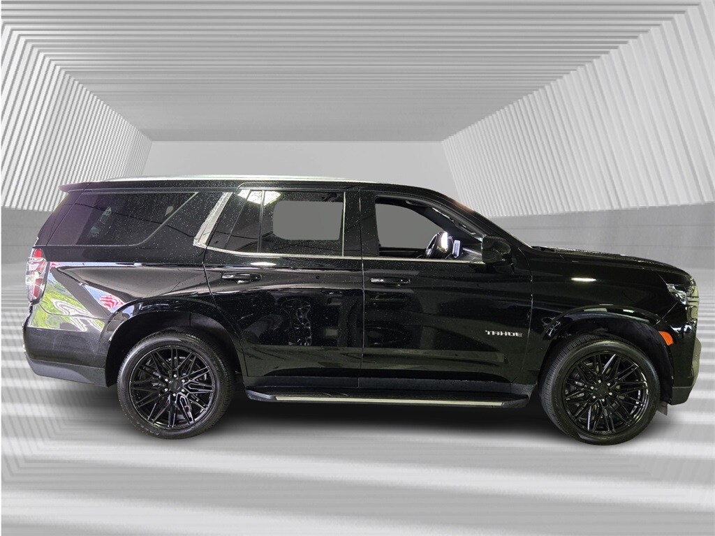 2023 Chevrolet Tahoe LS photo 2