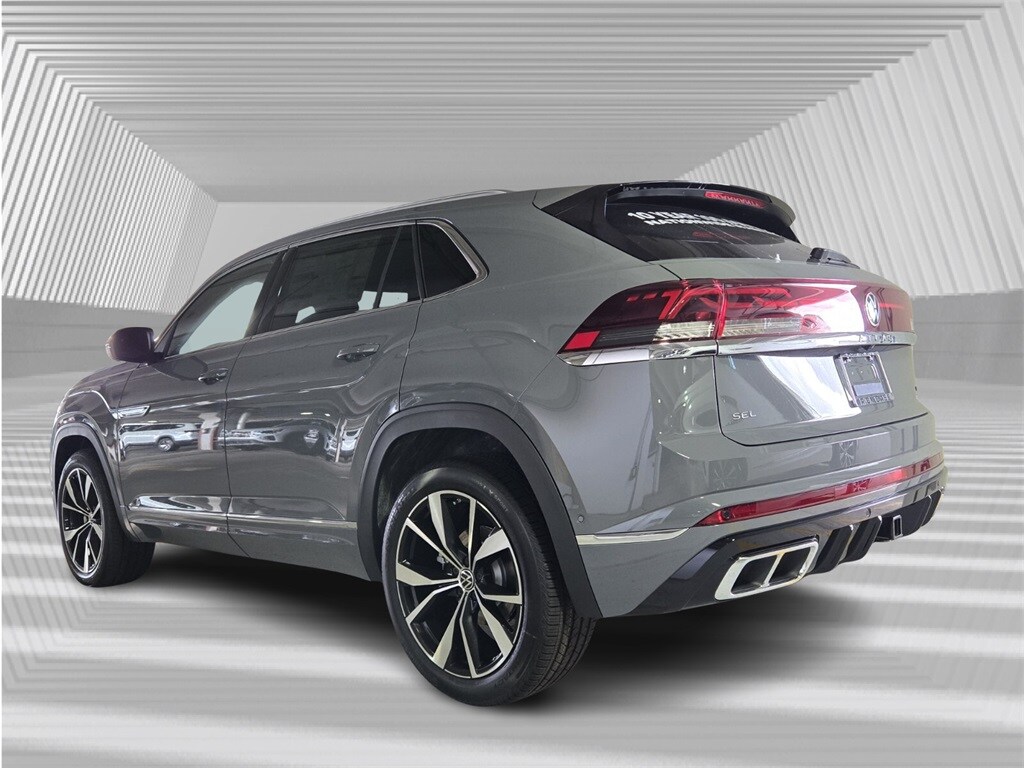 2026 Volkswagen Atlas Cross Sport SEL Premium R-Line photo 3