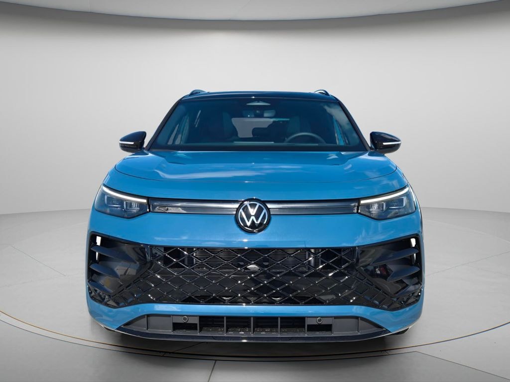 New 2026 Volkswagen Tiguan SE R-Line Black SUV