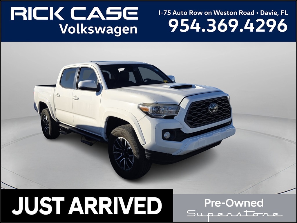 2020 Toyota Tacoma TRD Sport's photo