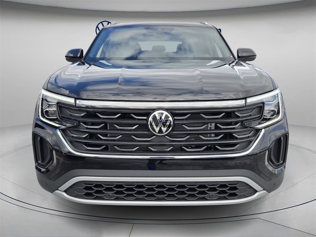 New 2026 Volkswagen Atlas Cross Sport 2.0T SE w/Technology SUV