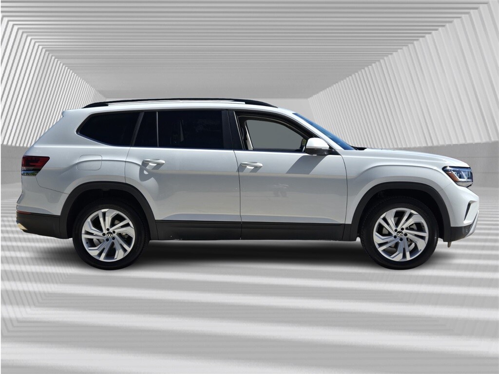 2022 Volkswagen Atlas V6 SE Technology photo 2