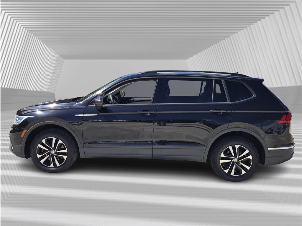 2022 Volkswagen Tiguan S photo 3