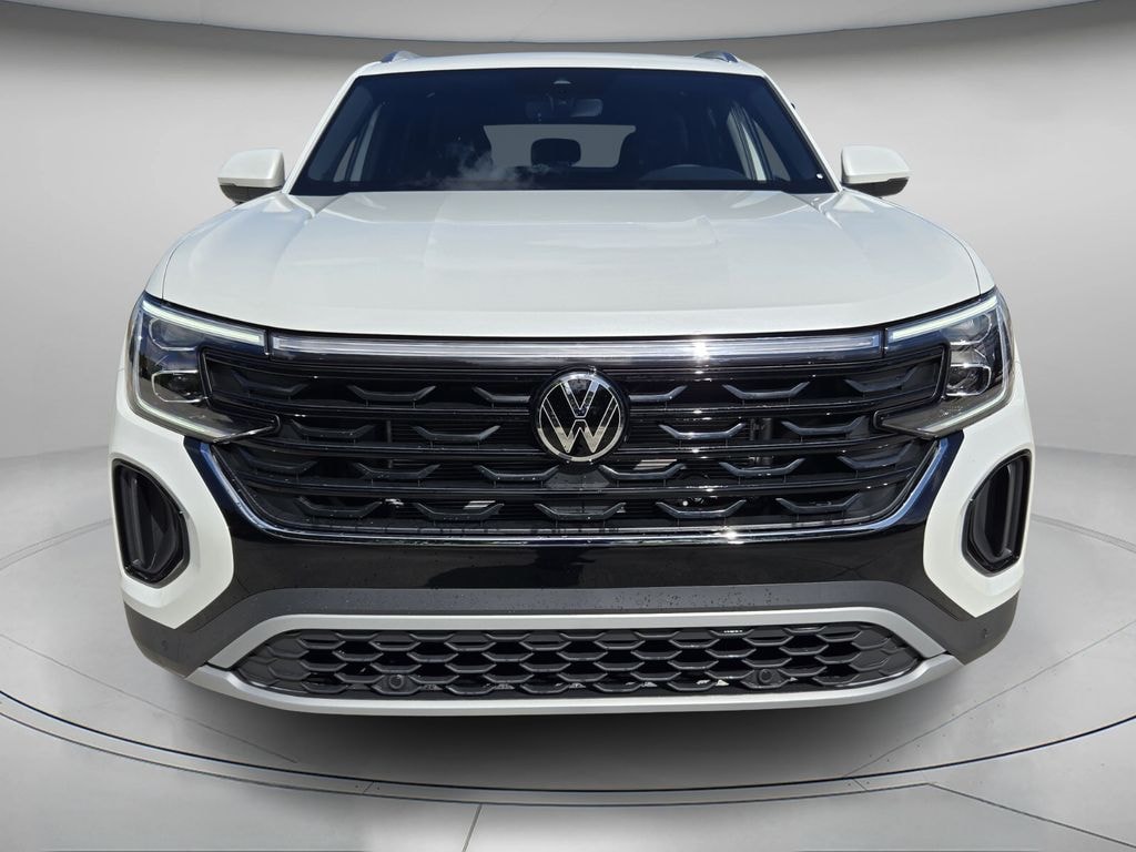 New 2026 Volkswagen Atlas Cross Sport 2.0T SE w/Technology SUV