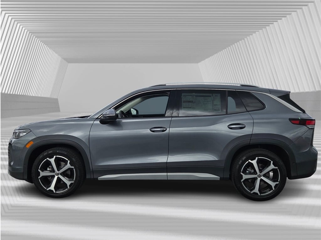 New 2026 Volkswagen Tiguan 2.0T SE SUV