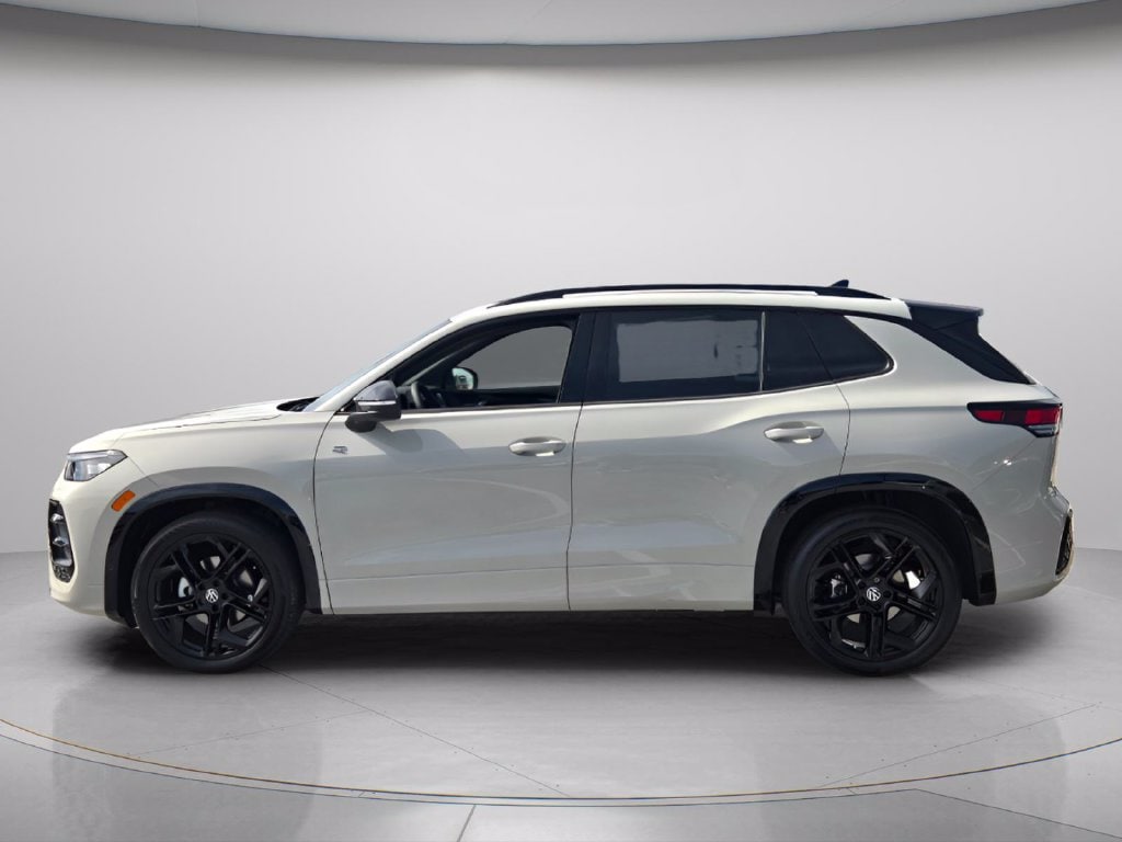 New 2026 Volkswagen Tiguan SE R-Line Black SUV