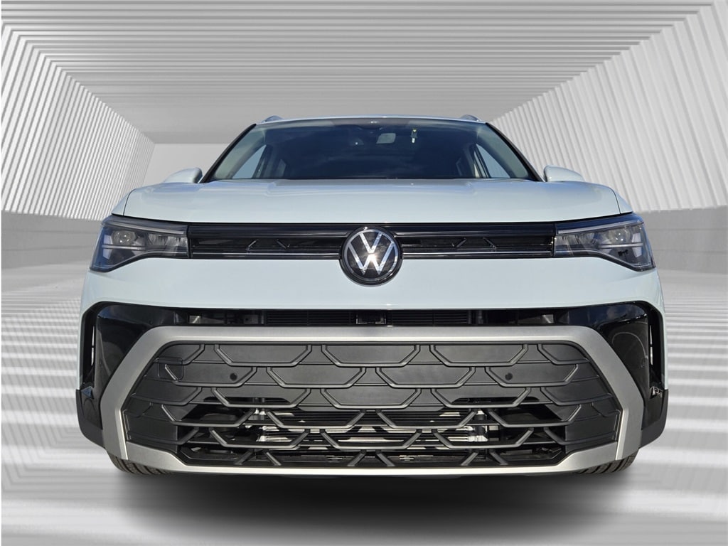 New 2026 Volkswagen Taos 1.5T SE SUV