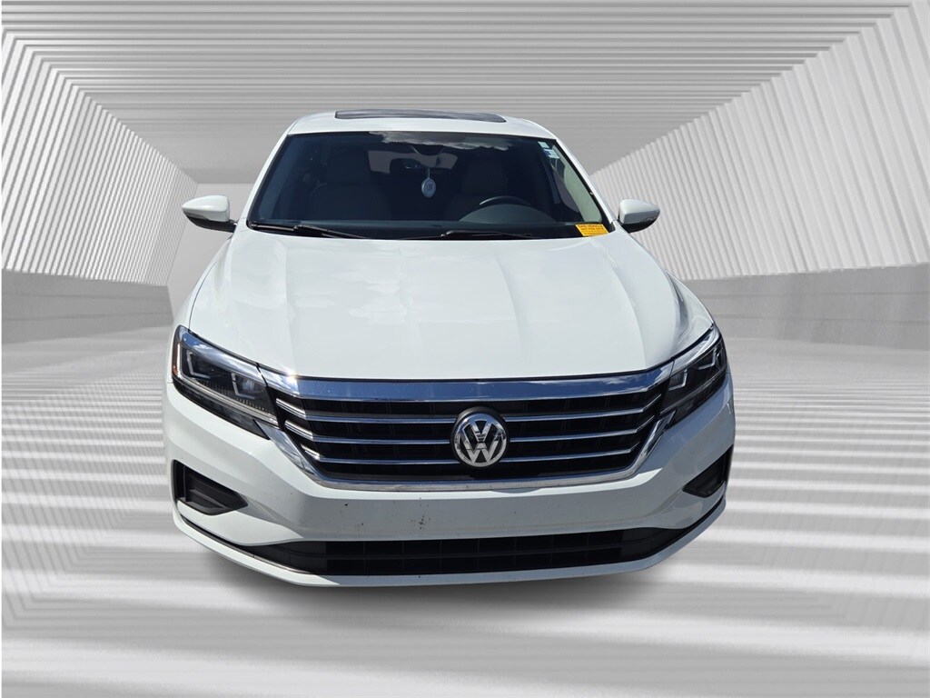 2022 Volkswagen Passat 2.0T SE photo 2