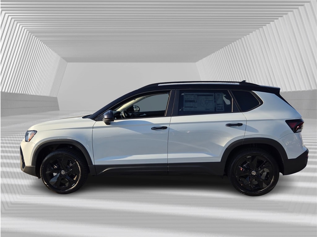 New 2026 Volkswagen Taos 1.5T SE Black SUV