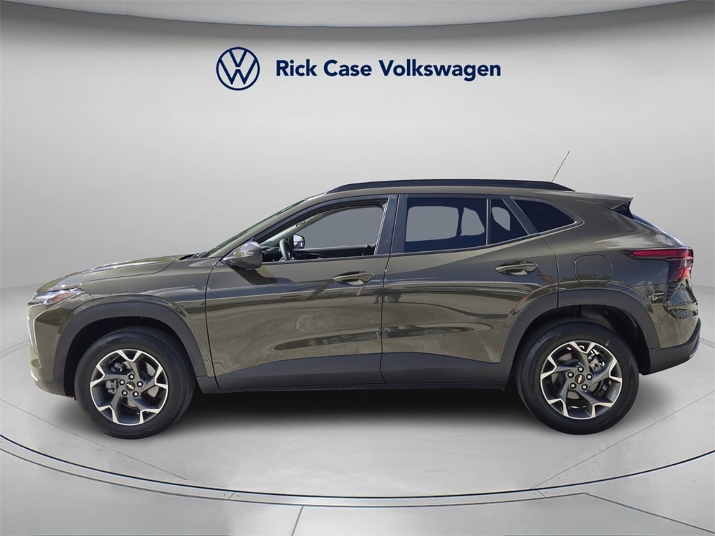 Used 2024 Chevrolet Trax LT SUV