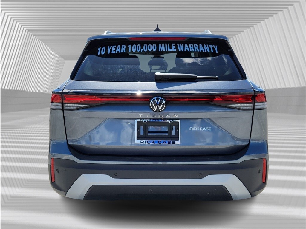 2025 Volkswagen Tiguan S photo 3