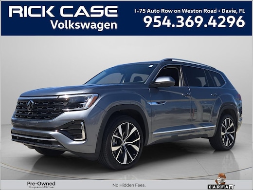 2025 Volkswagen Atlas media 1