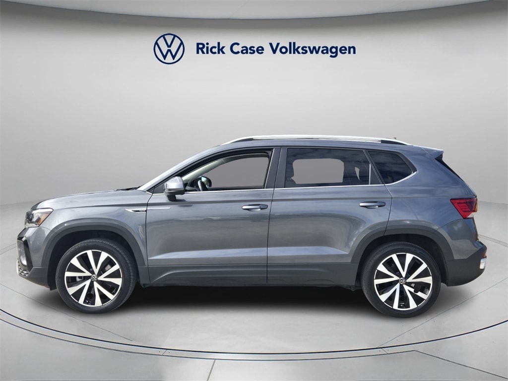 Used 2022 Volkswagen Taos 1.5T SE SUV