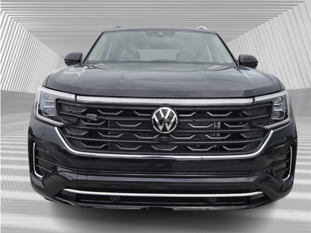 2026 Volkswagen Atlas SEL Premium R-Line photo 2