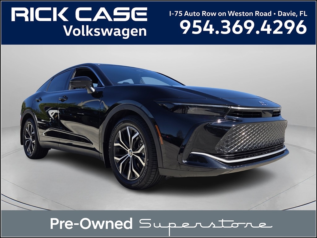 Used 2023 Toyota Crown Sedan