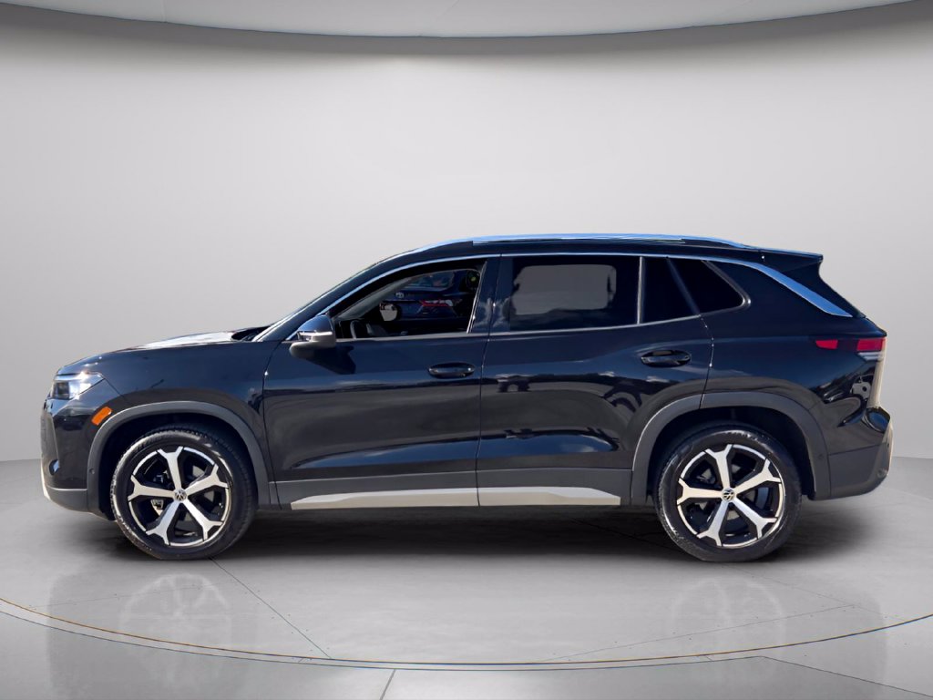 Certified 2025 Volkswagen Tiguan 2.0T SE SUV