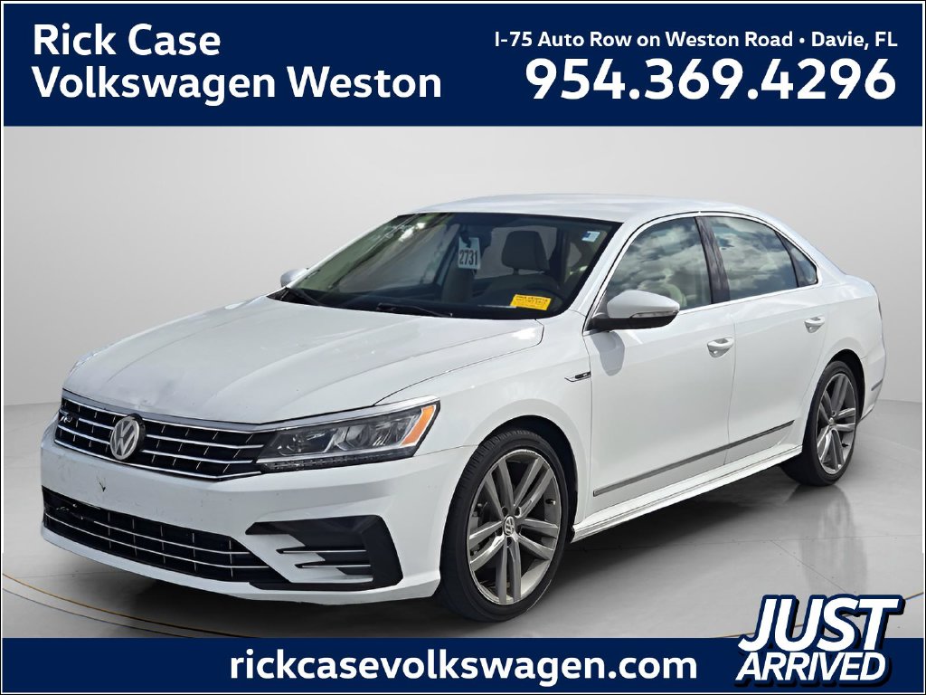 2017 Volkswagen Passat 1.8T R-Line Sedan