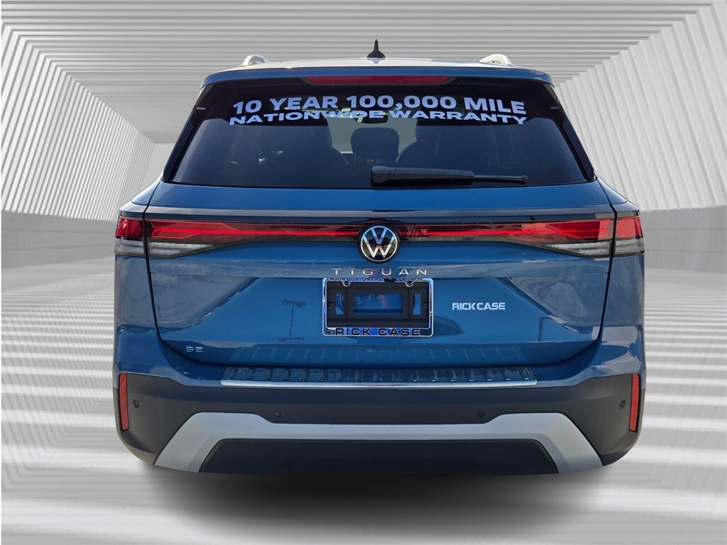 2026 Volkswagen Tiguan SE photo 4
