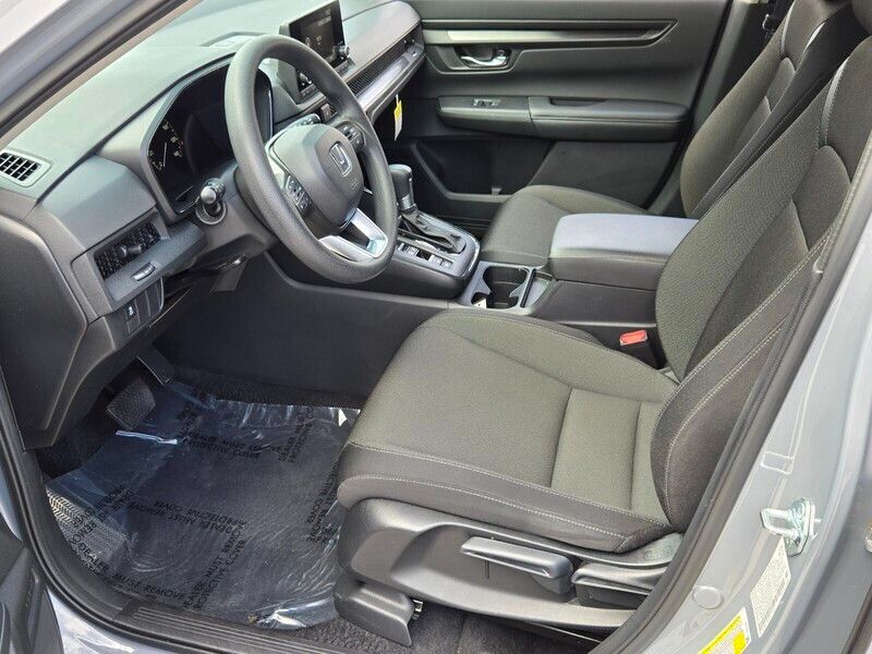 2025 Honda CR-V LX - Photo 10