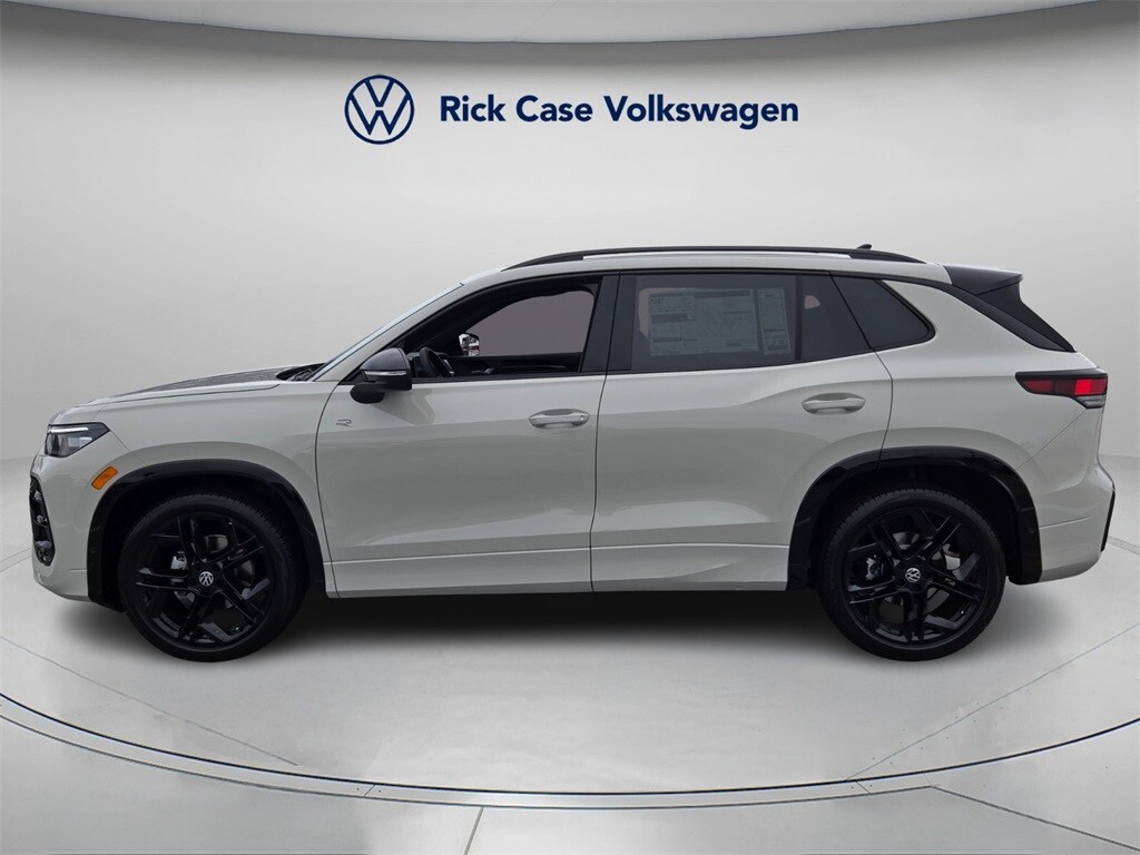 New 2026 Volkswagen Tiguan 2.0T SE R-Line Black SUV