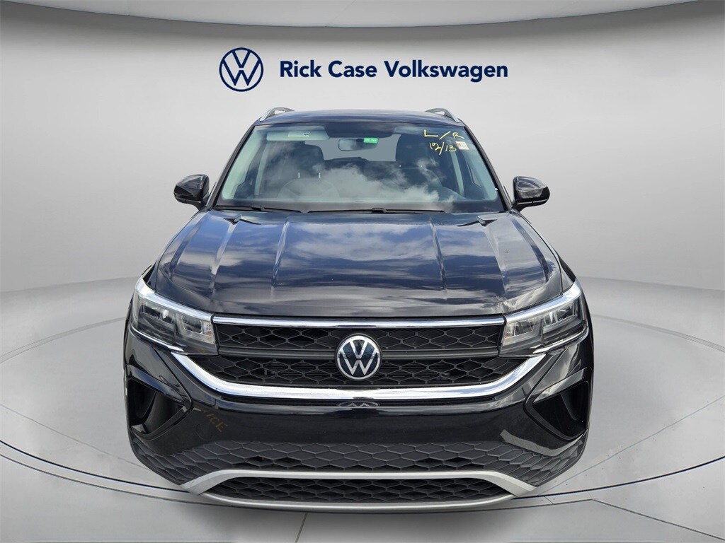 Used 2022 Volkswagen Taos 1.5T SE SUV