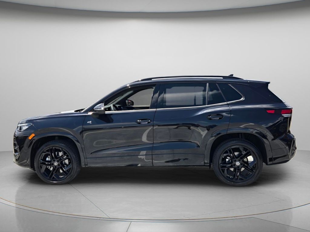 New 2026 Volkswagen Tiguan SE R-Line Black SUV