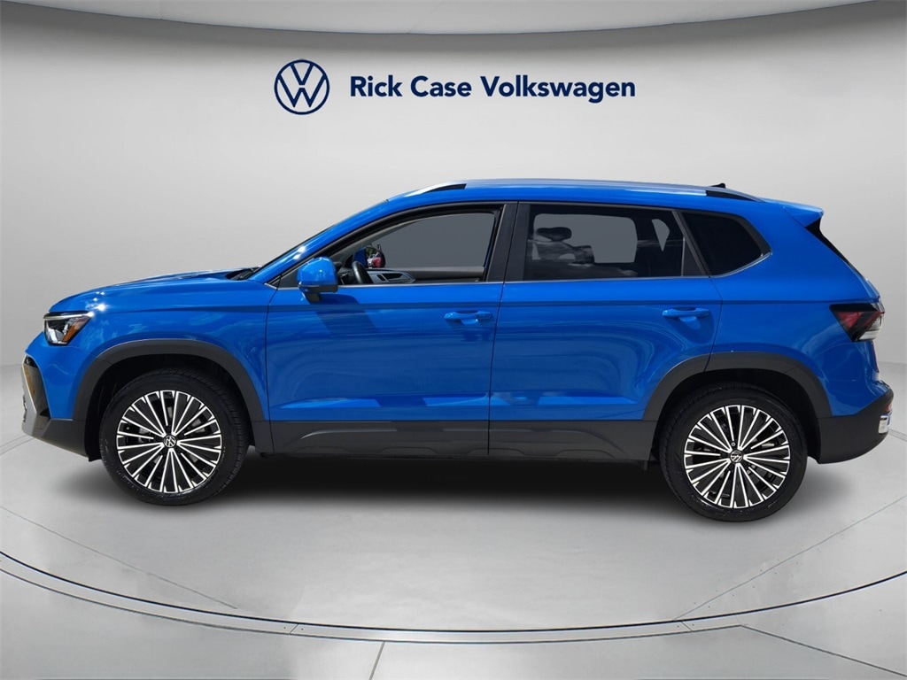Certified 2025 Volkswagen Taos 1.5T SE SUV
