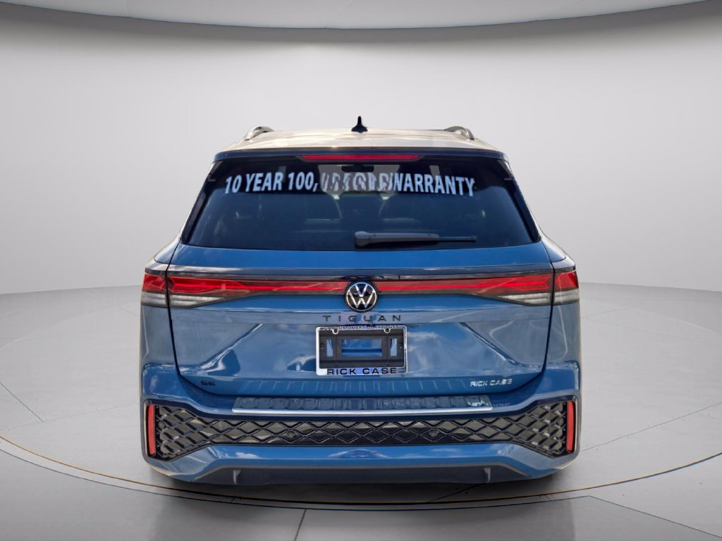 New 2026 Volkswagen Tiguan SE R-Line Black SUV