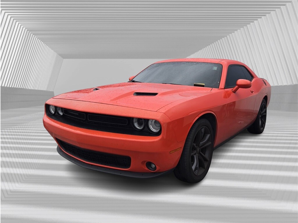 2018 Dodge Challenger SXT photo 3