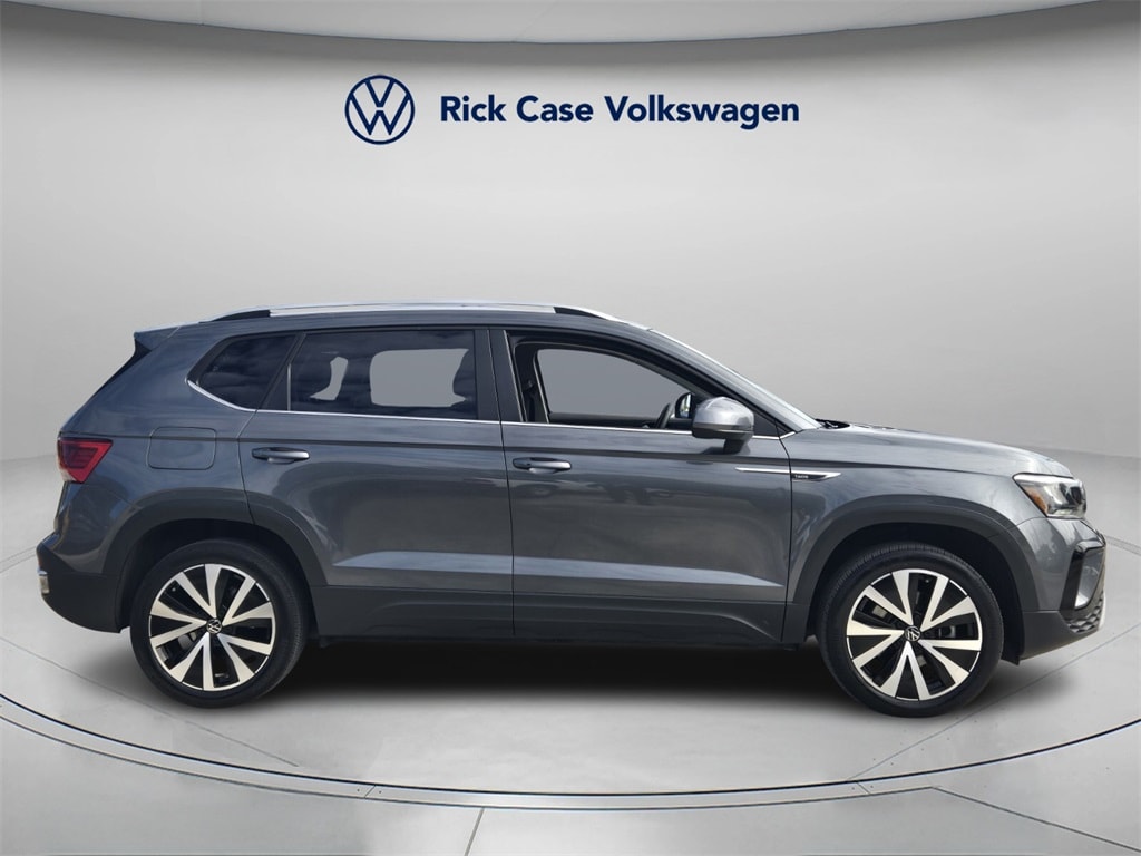 Used 2022 Volkswagen Taos 1.5T SE SUV