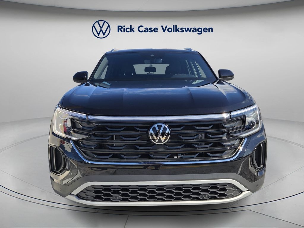 New 2026 Volkswagen Atlas Cross Sport 2.0T SE w/Technology SUV