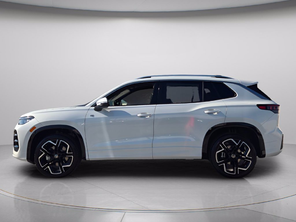 New 2026 Volkswagen Tiguan SEL R-Line Turbo SUV