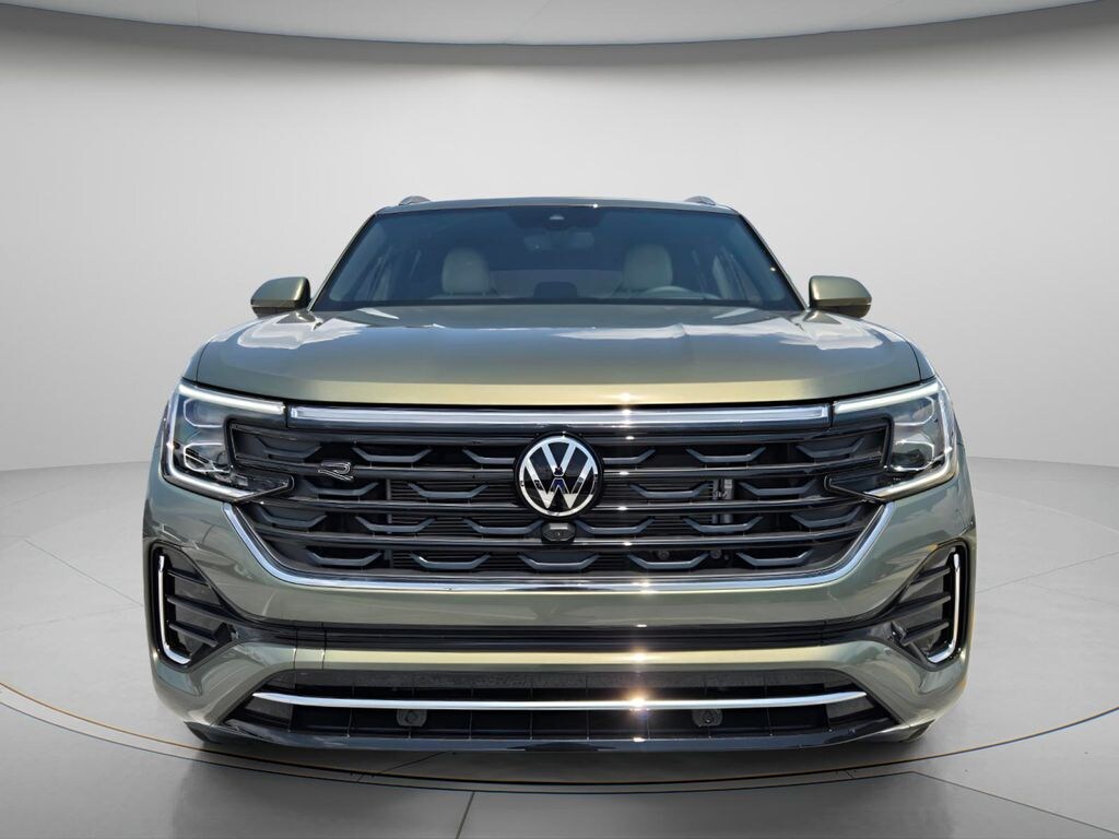 New 2026 Volkswagen Atlas Cross Sport 2.0T SEL Premium R-Line SUV